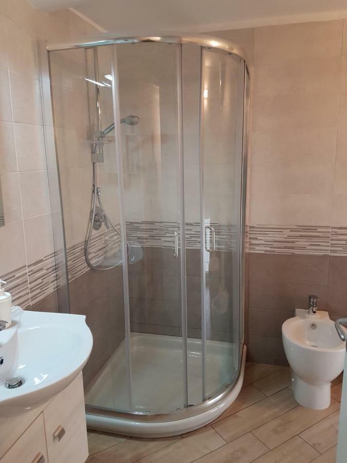 La Casa Di Abbi Apartment เนเปิลส์ ภายนอก รูปภาพ