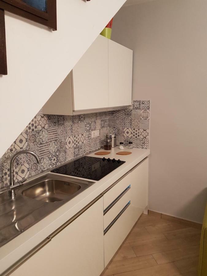 La Casa Di Abbi Apartment เนเปิลส์ ภายนอก รูปภาพ