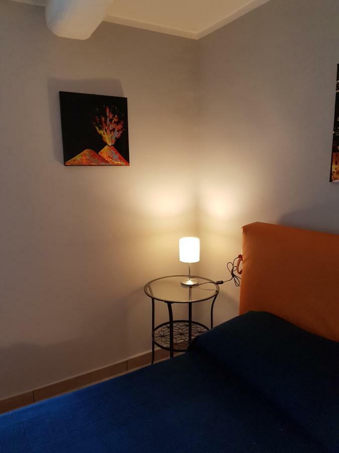 La Casa Di Abbi Apartment เนเปิลส์ ภายนอก รูปภาพ