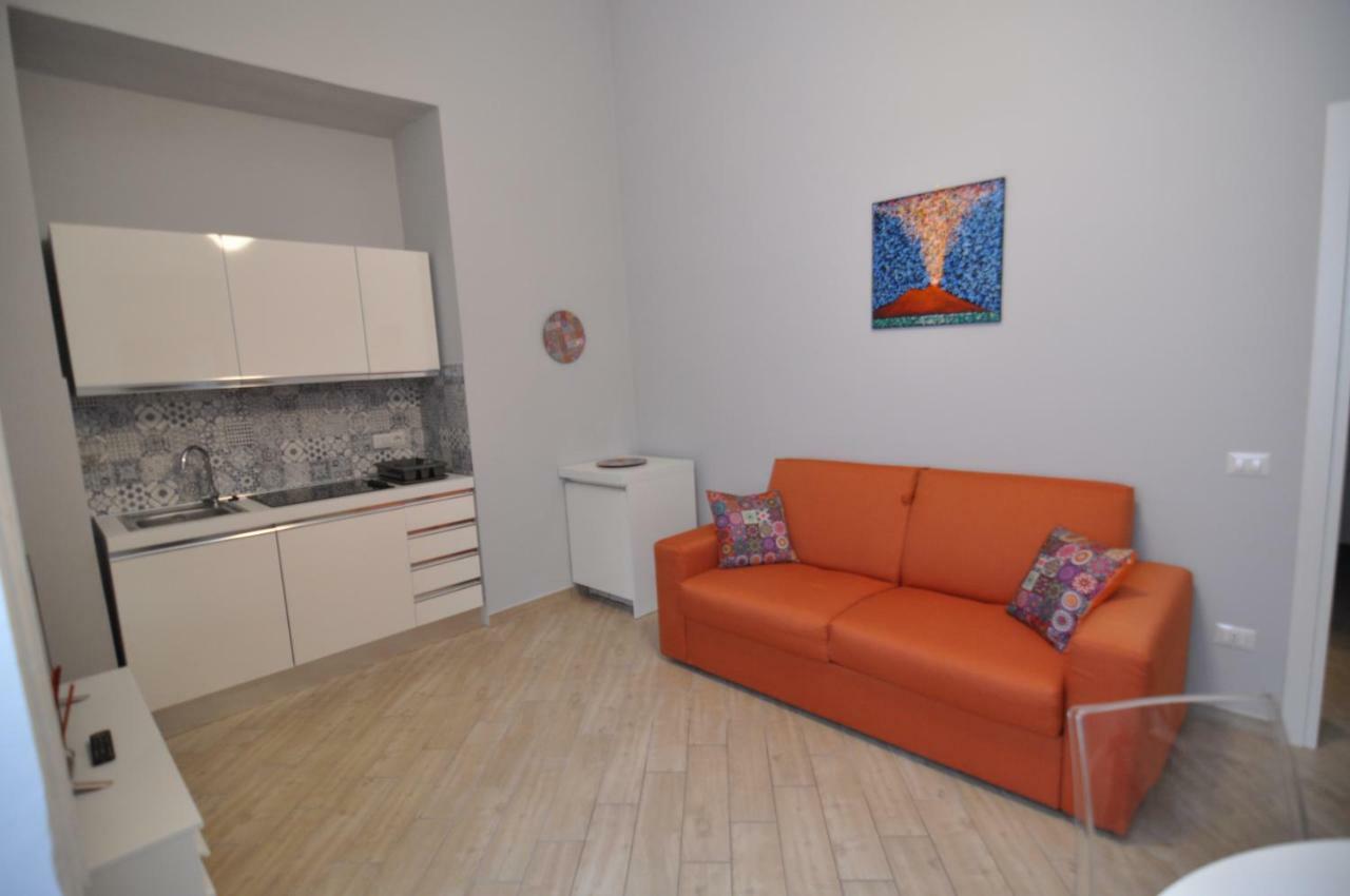 La Casa Di Abbi Apartment เนเปิลส์ ภายนอก รูปภาพ