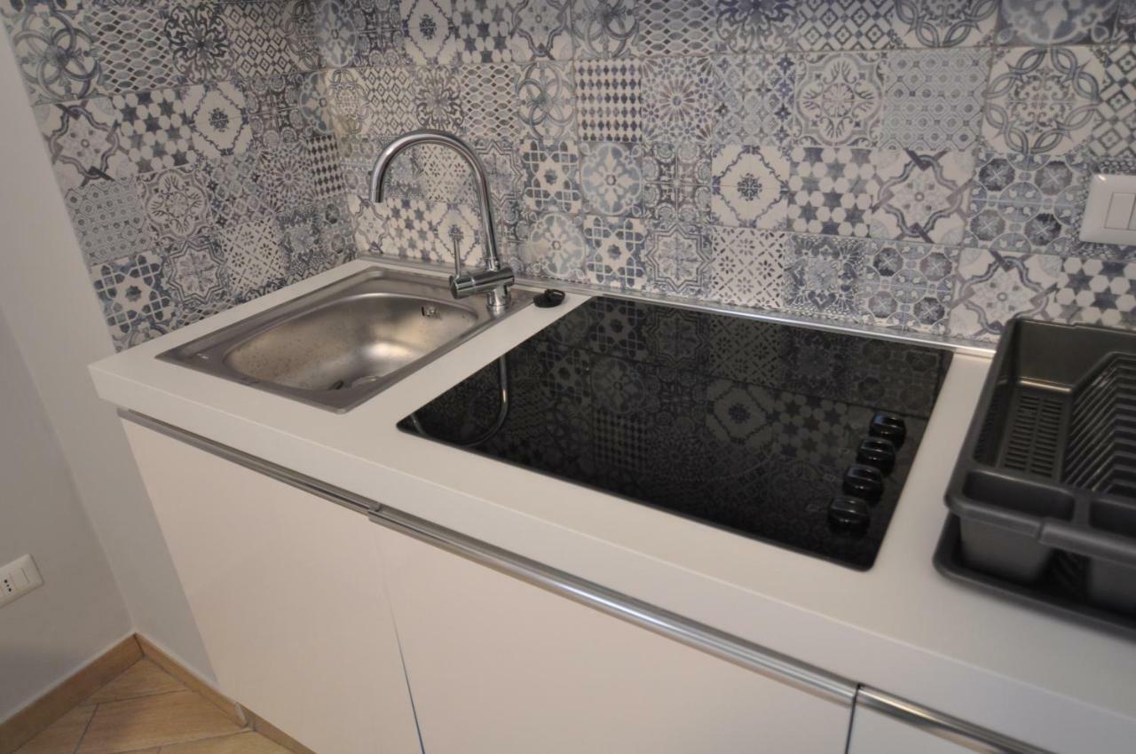 La Casa Di Abbi Apartment เนเปิลส์ ภายนอก รูปภาพ