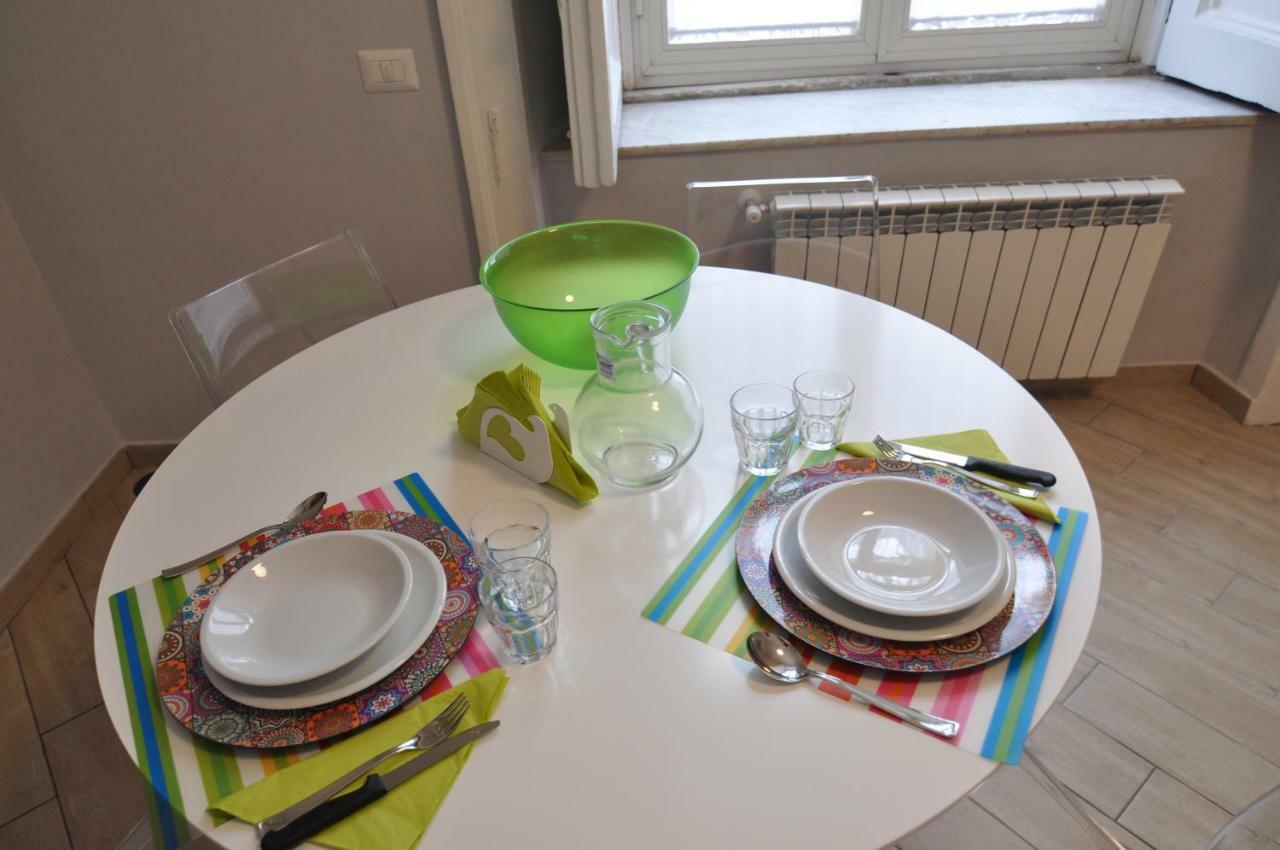 La Casa Di Abbi Apartment เนเปิลส์ ภายนอก รูปภาพ